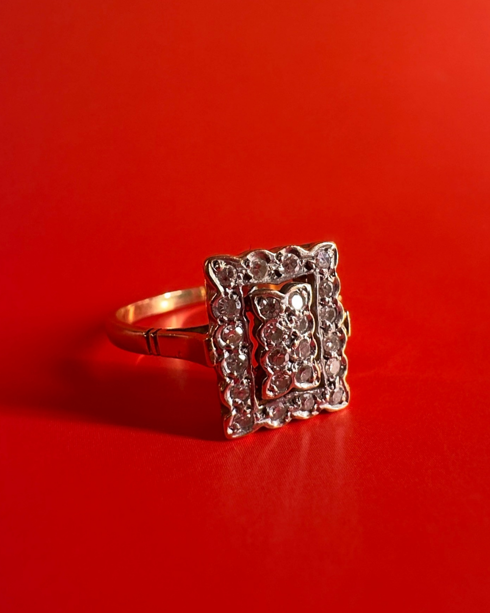 Antique 18K Gold Diamond Ring