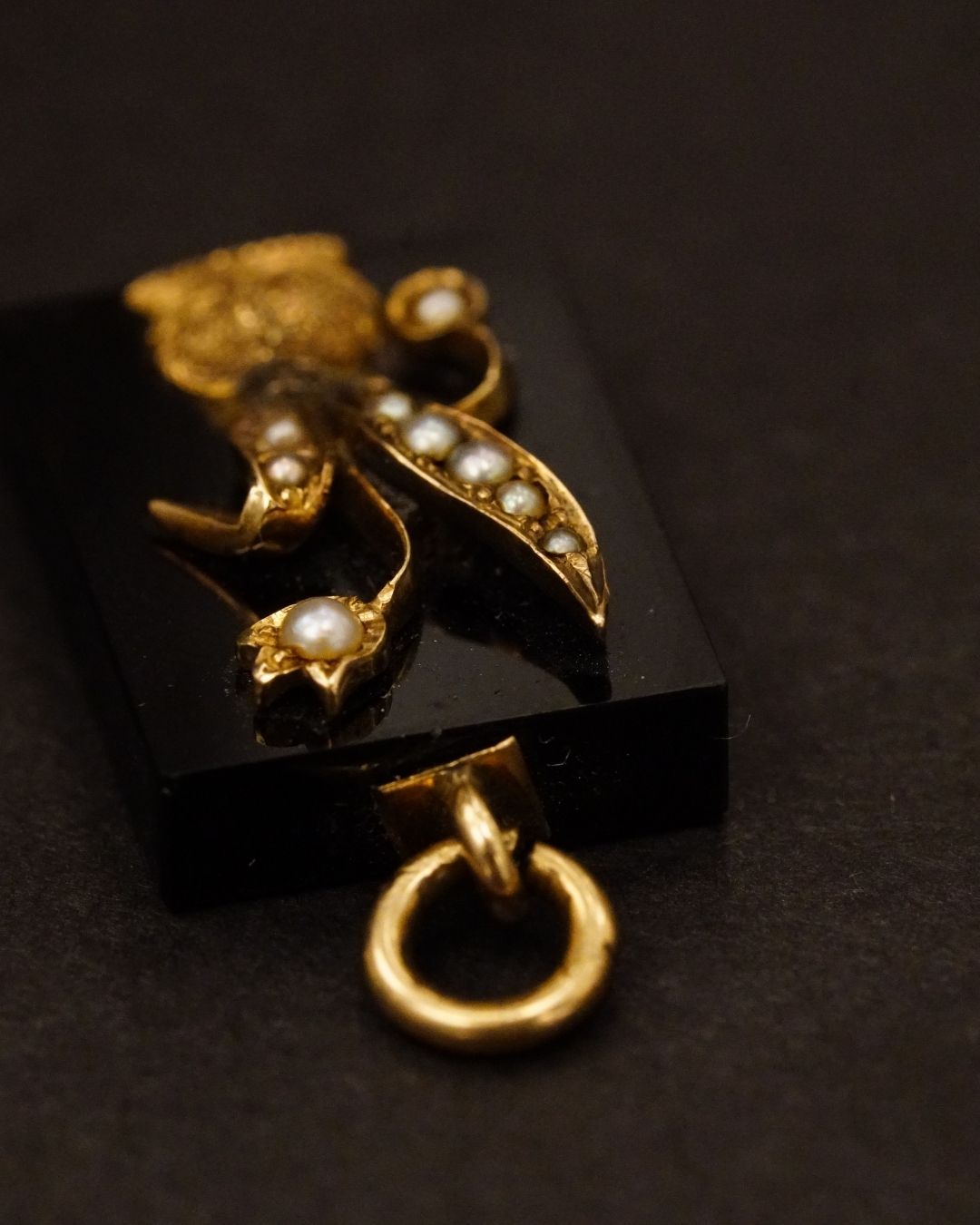 Antique 10K Gold Forget-Me-Not Mourning Pendant