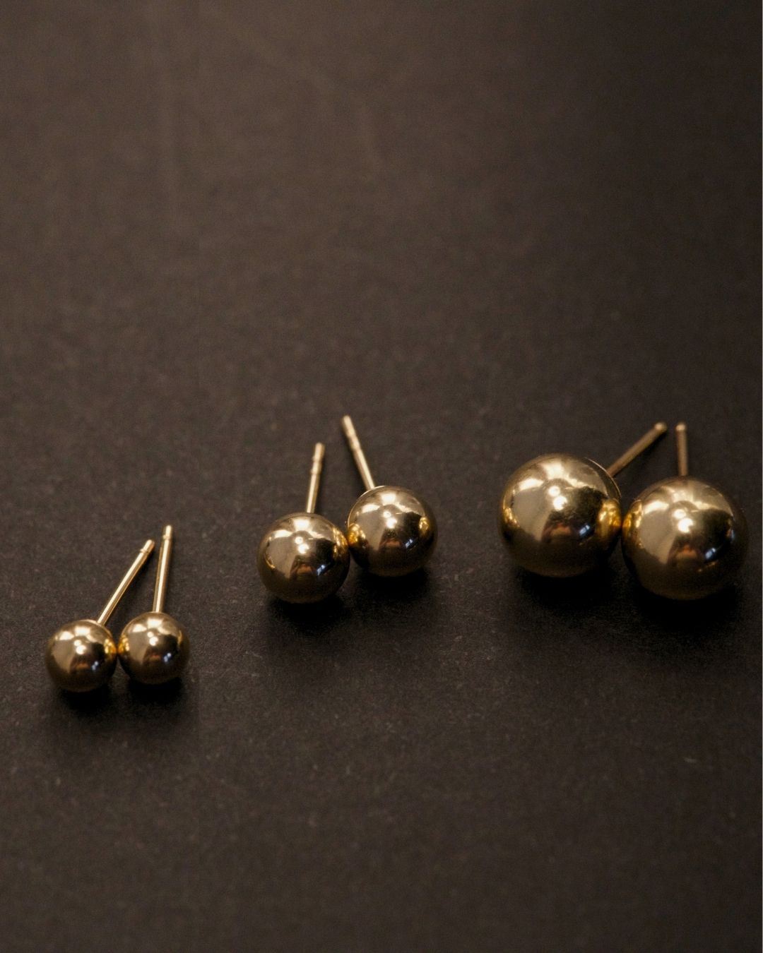 Vintage 14k Gold Ball Stud Earrings