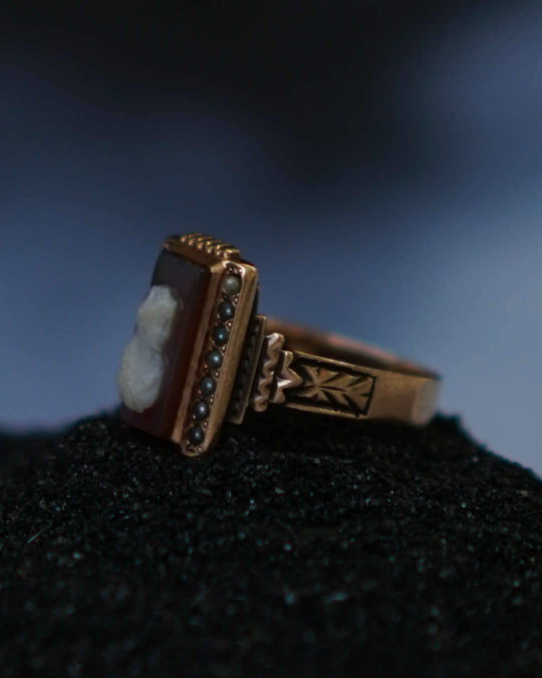 Antique 10K Gold Agate Carnelian Seed Pearl Cameo Ring