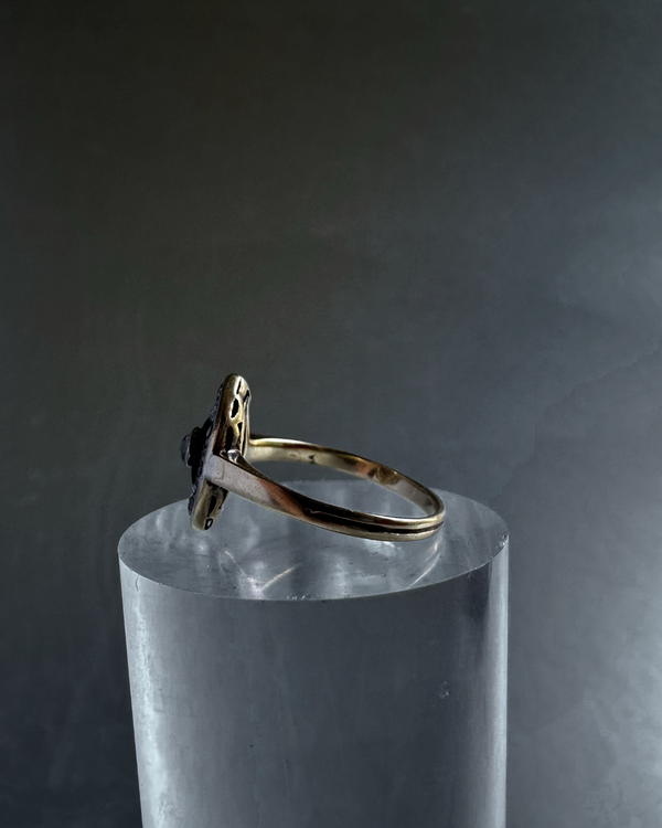 Antique 18K Gold Enamel Diamond Ring