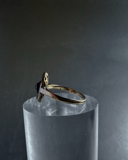 Antique 18K Gold Enamel Diamond Ring