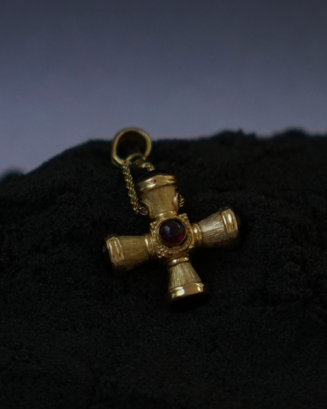 Vintage 14K Gold Italian Garnet Cross