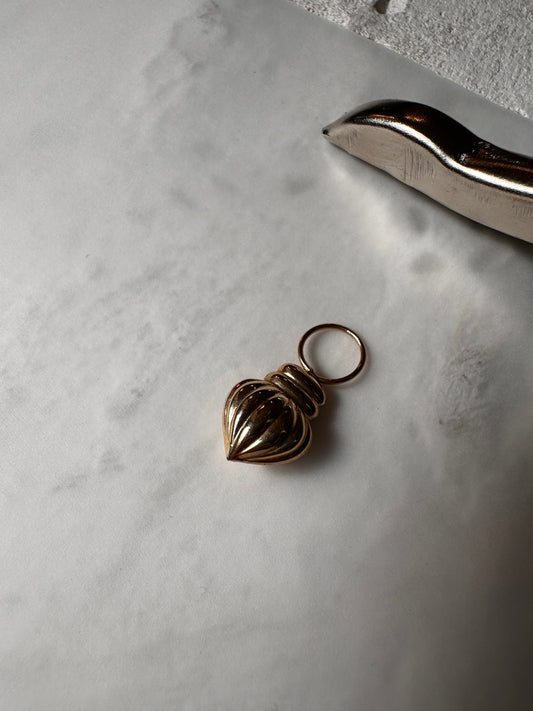 Ornamental Puff Charm