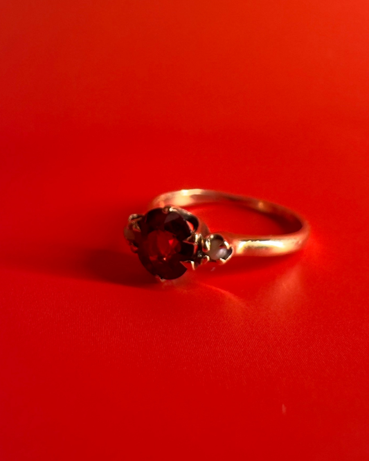 Antique 14k Gold Garnet and Seed Pearl Ring