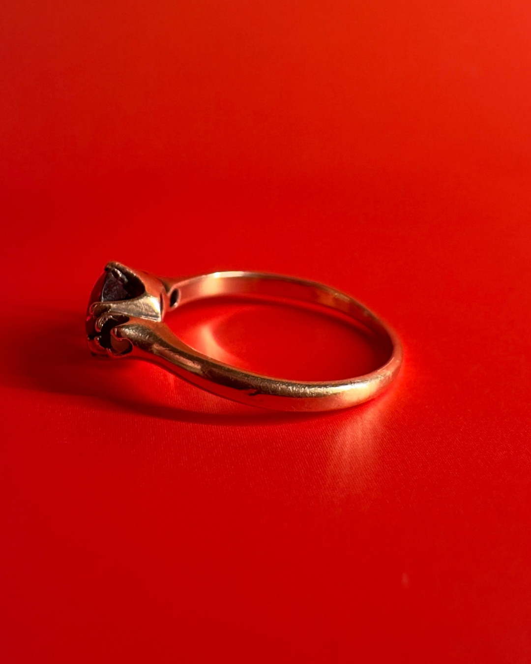 Antique 14k Gold Garnet and Seed Pearl Ring