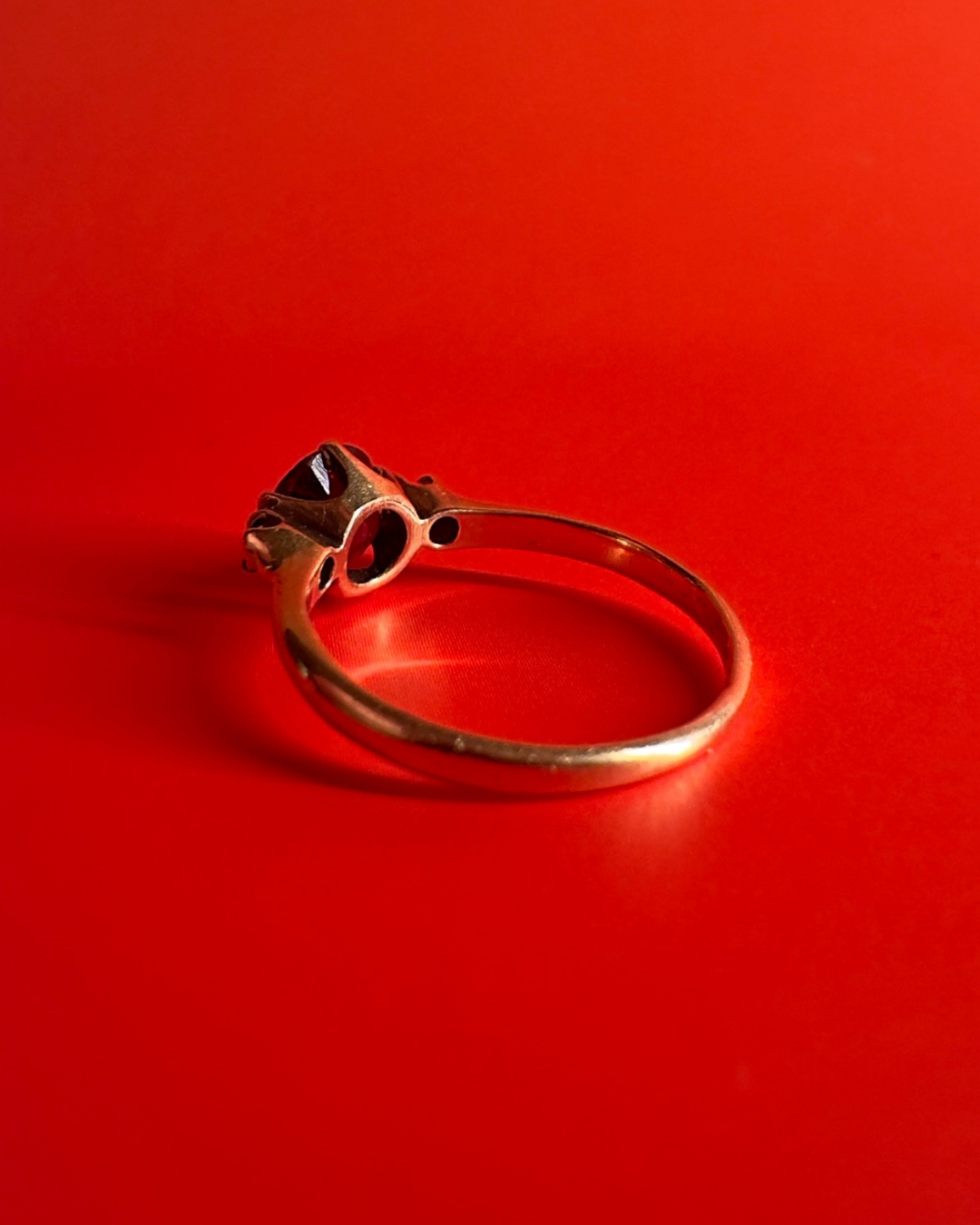 Antique 14k Gold Garnet and Seed Pearl Ring