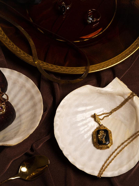 FLOWER LOCKET