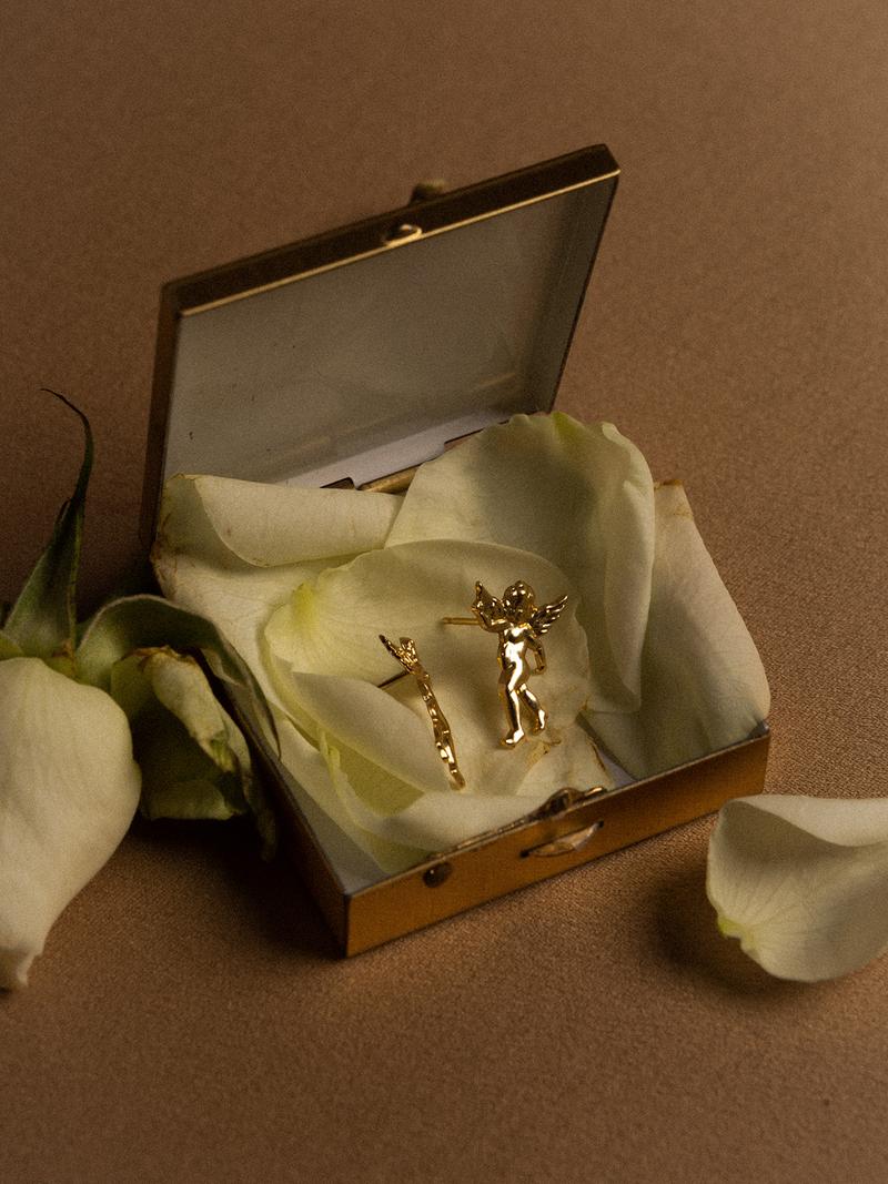 CUPID STUDS