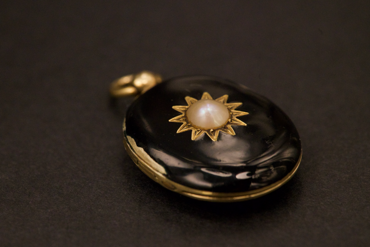 French Antique 18K Mourning Locket